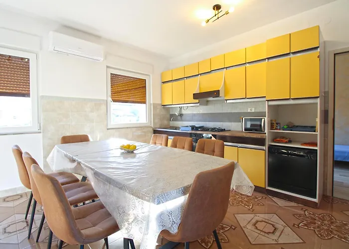 Апартаменты Mare 826 *