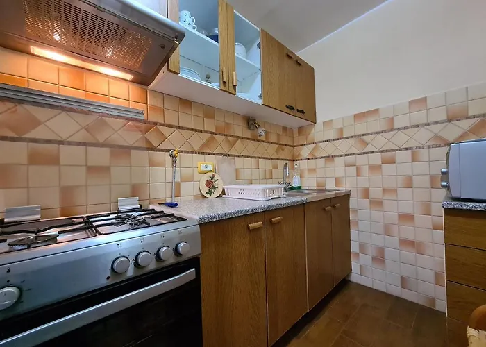 Mare 826 * Πούλα