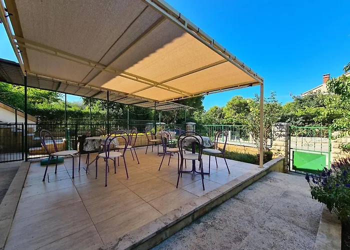 Διαμέρισμα Mare 826 *