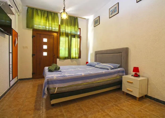 Διαμέρισμα Mare 826 *