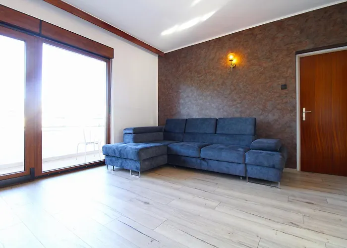 Mare 826 * Πούλα