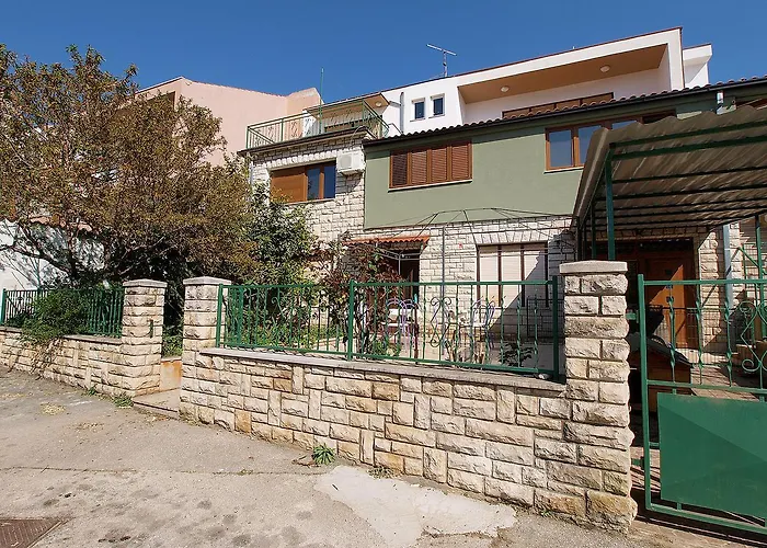 Διαμέρισμα Mare 826 *